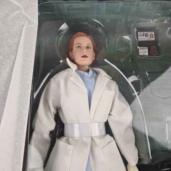 Lot X-FILES Sideshow Toy 12" Action Figure GILLIAN ANDERSON as DANA SCULLY + - Picture 3 of 14